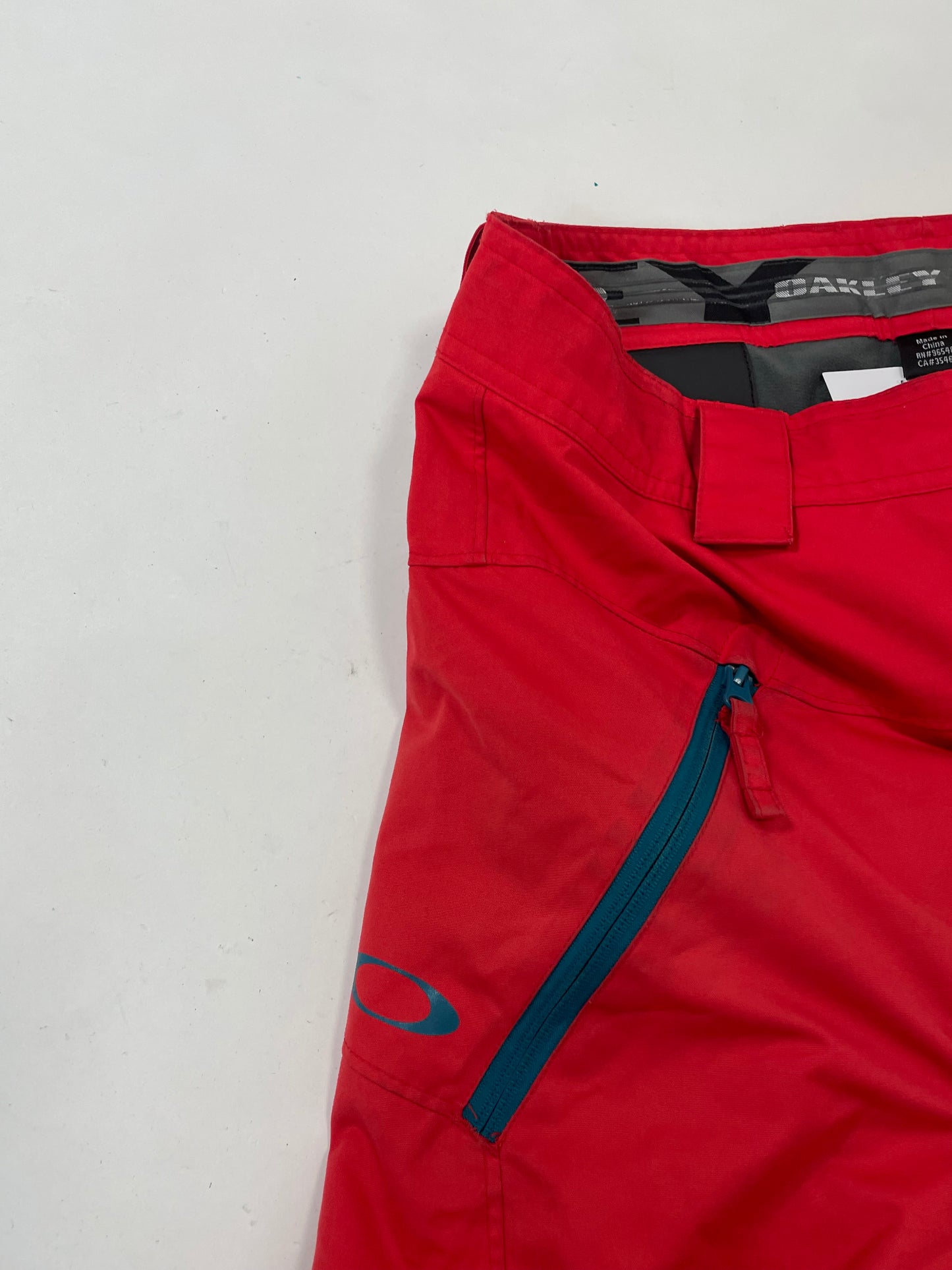 Oakley snowboard red baggy pants - RETRORAIMENTS