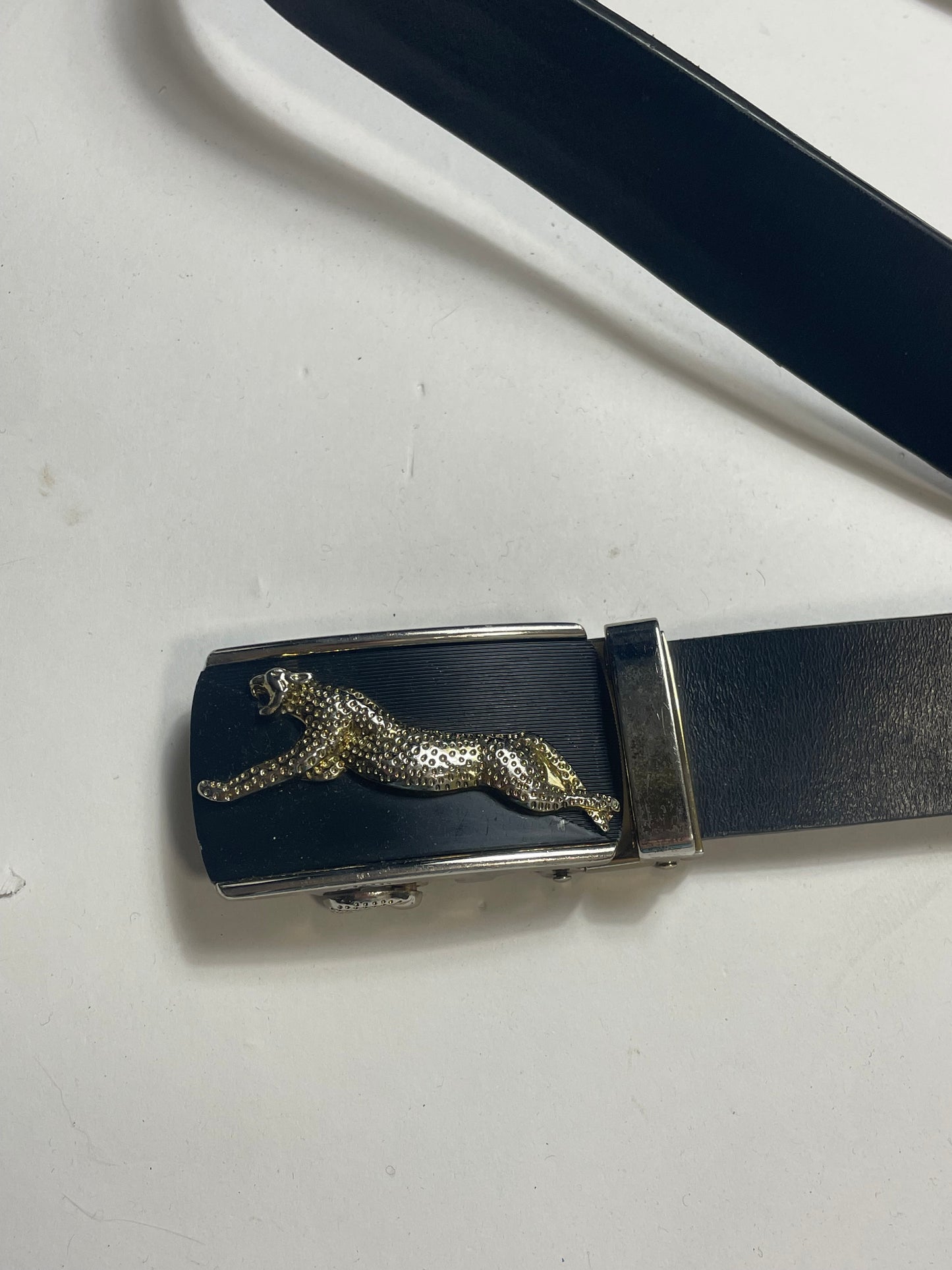 Jaguar vintage black belt - RETRORAIMENTS