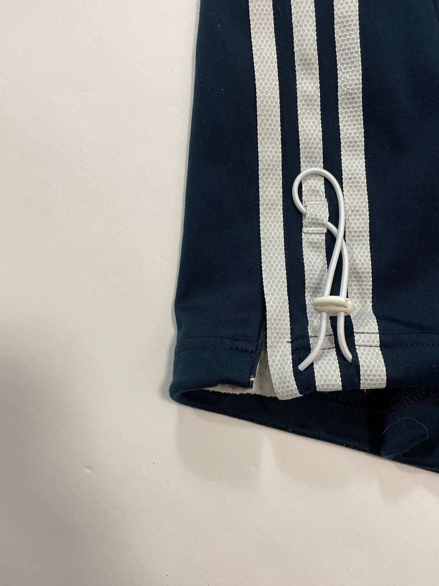 Adidas baggy navy blue parachute pants - RETRORAIMENTS