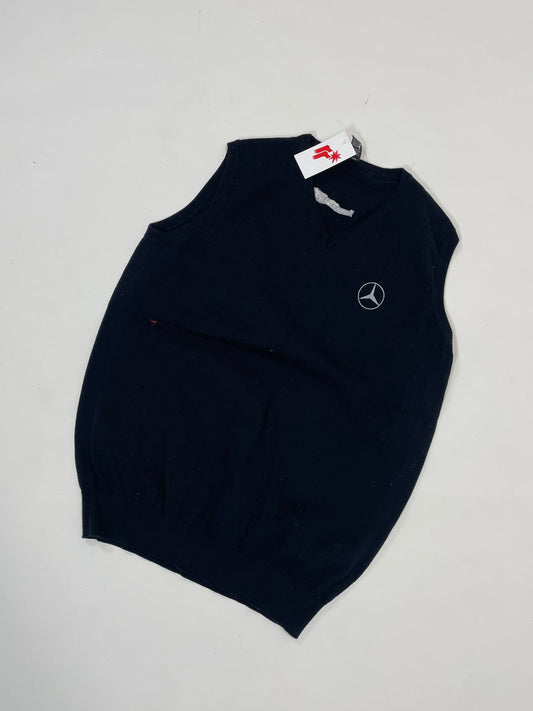 Mercedes sleeveless sweater
