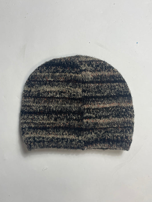 Black mohair vintage beany - RETRORAIMENTS